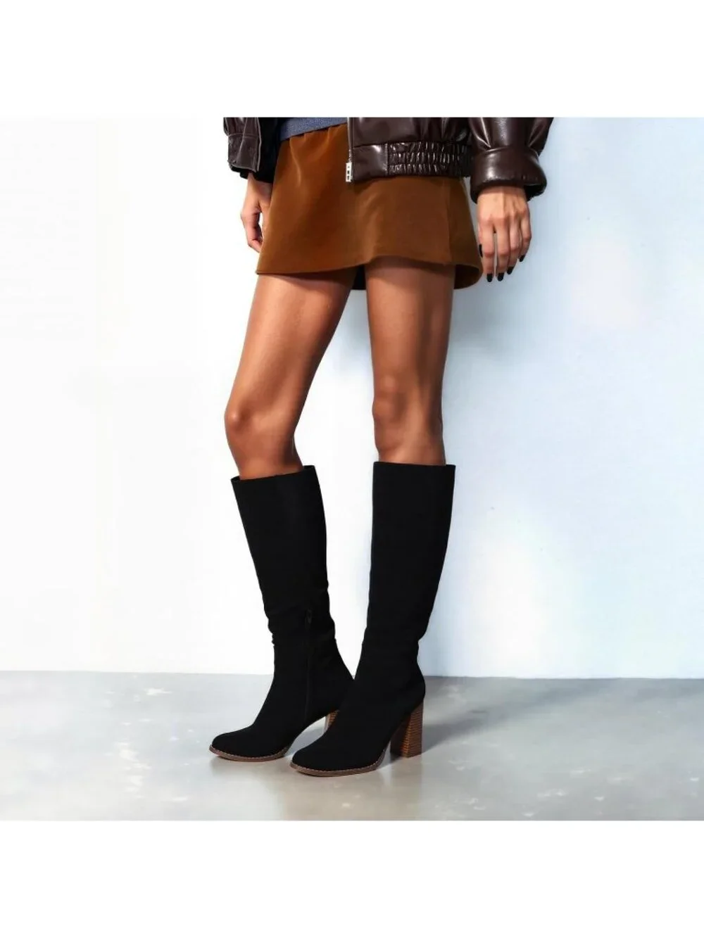 Women's Black Chunky Heeled Round Toe Faux Suede Side Zipper Knee High Boots